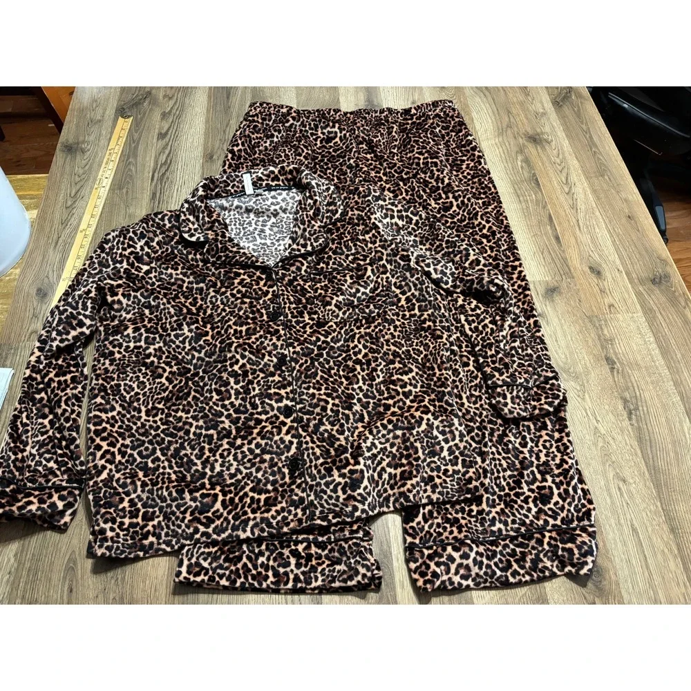 Joyspun Pajama Set Women Size 2X Leopard Print Velvet 2-Piece Sleepwear
